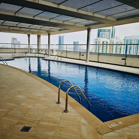 369 Stays- 1 Bedroom Apartment In Sports City Dubai Exteriör bild