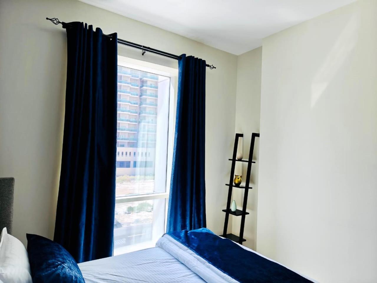 369 Stays- 1 Bedroom Apartment In Sports City Dubai Exteriör bild