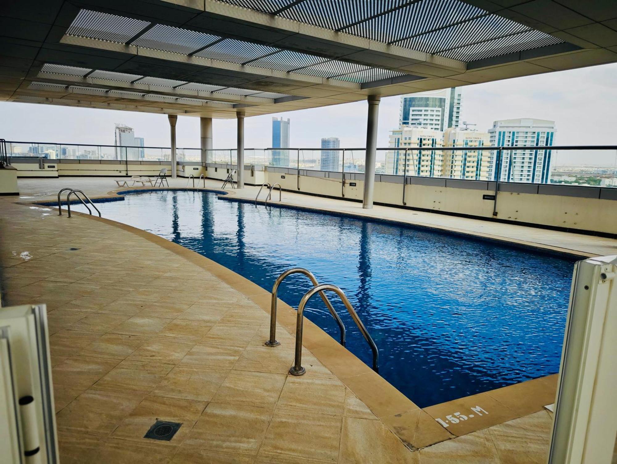 369 Stays- 1 Bedroom Apartment In Sports City Dubai Exteriör bild