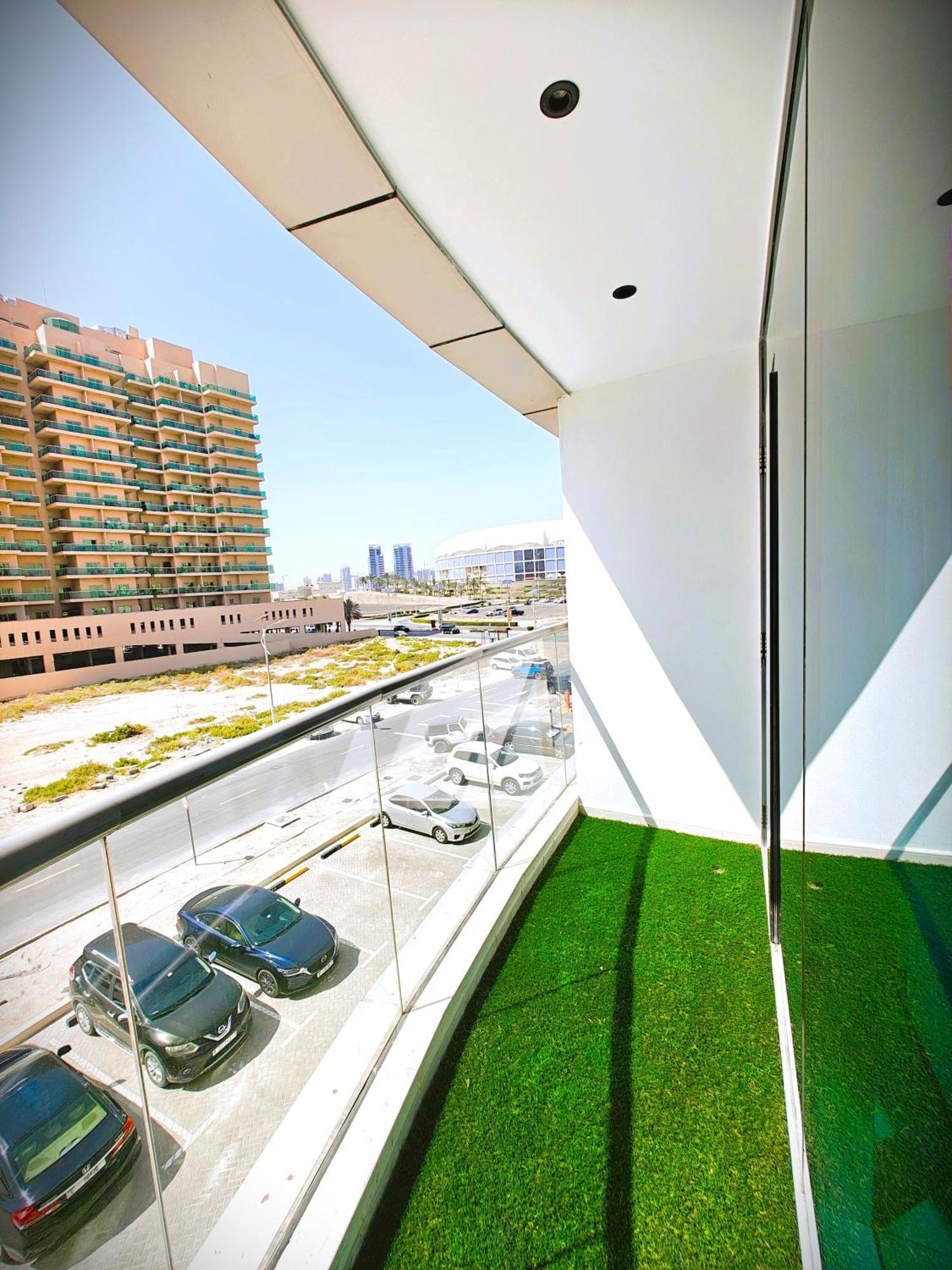 369 Stays- 1 Bedroom Apartment In Sports City Dubai Exteriör bild