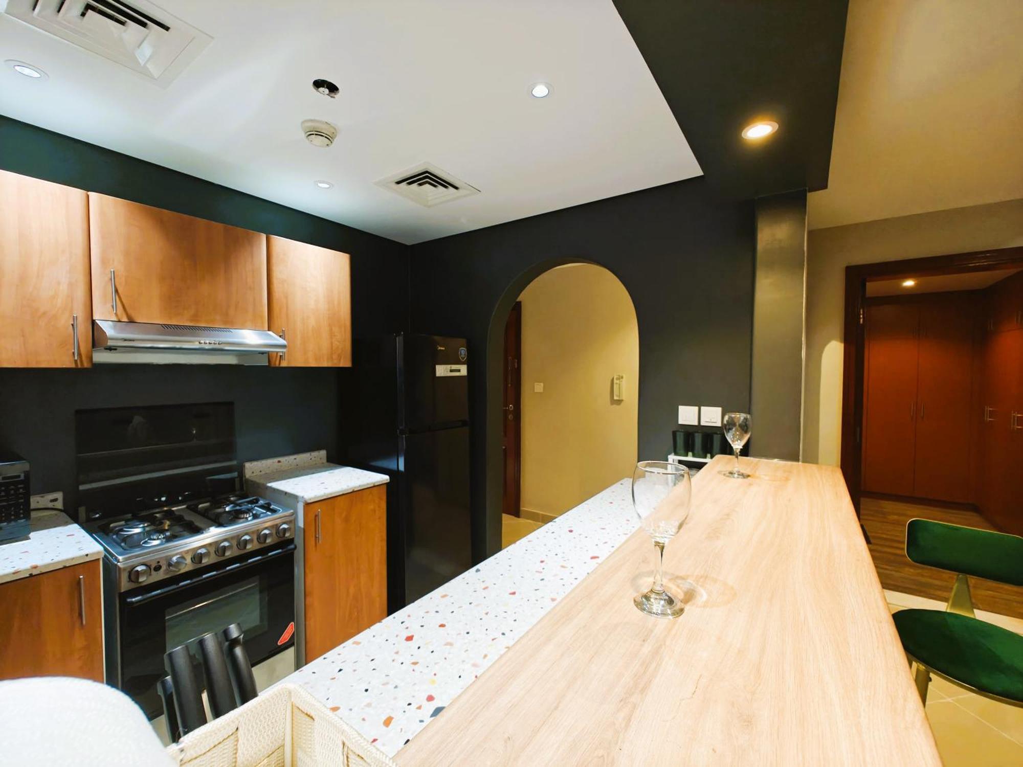 369 Stays- 1 Bedroom Apartment In Sports City Dubai Exteriör bild