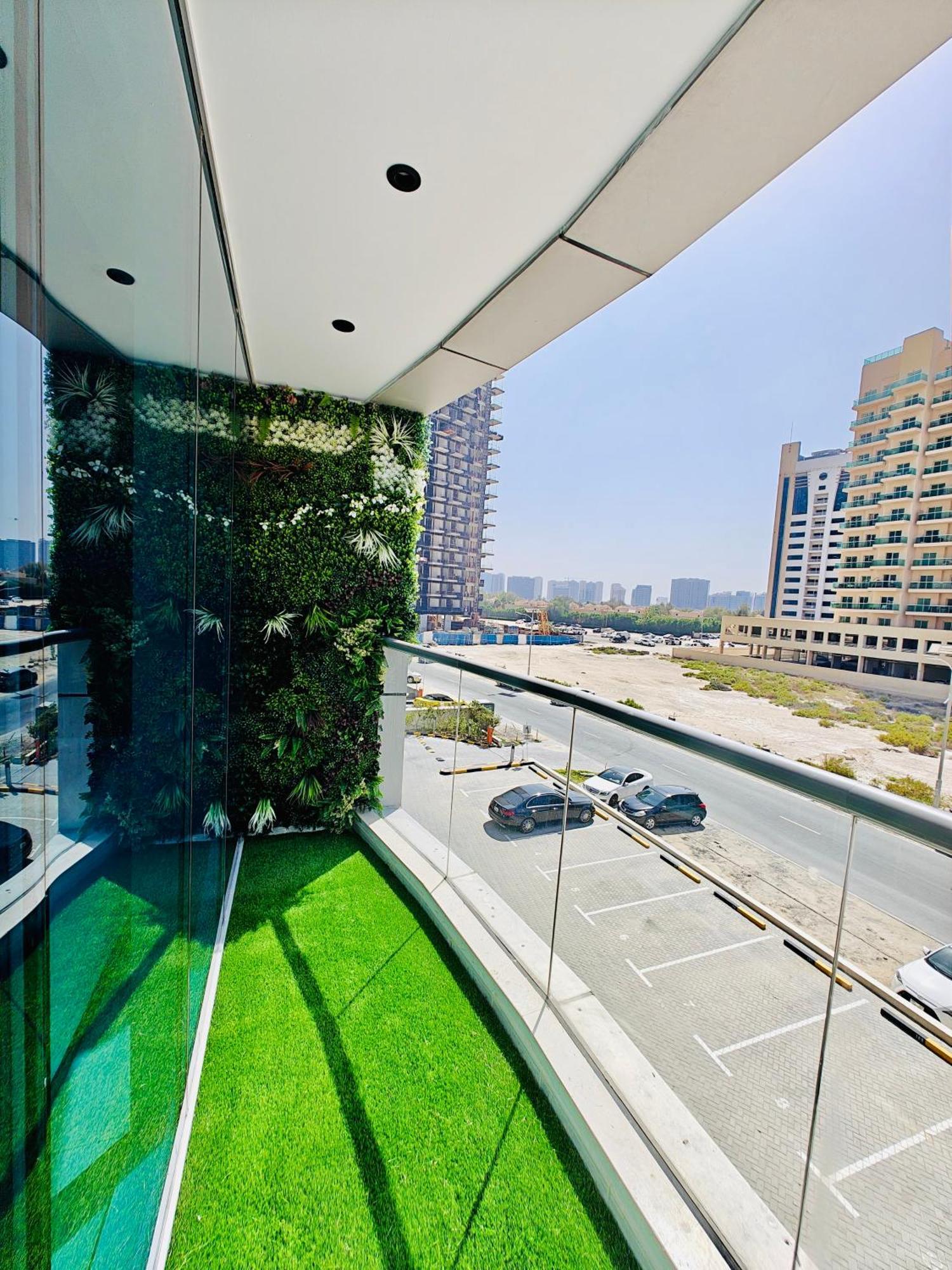 369 Stays- 1 Bedroom Apartment In Sports City Dubai Exteriör bild