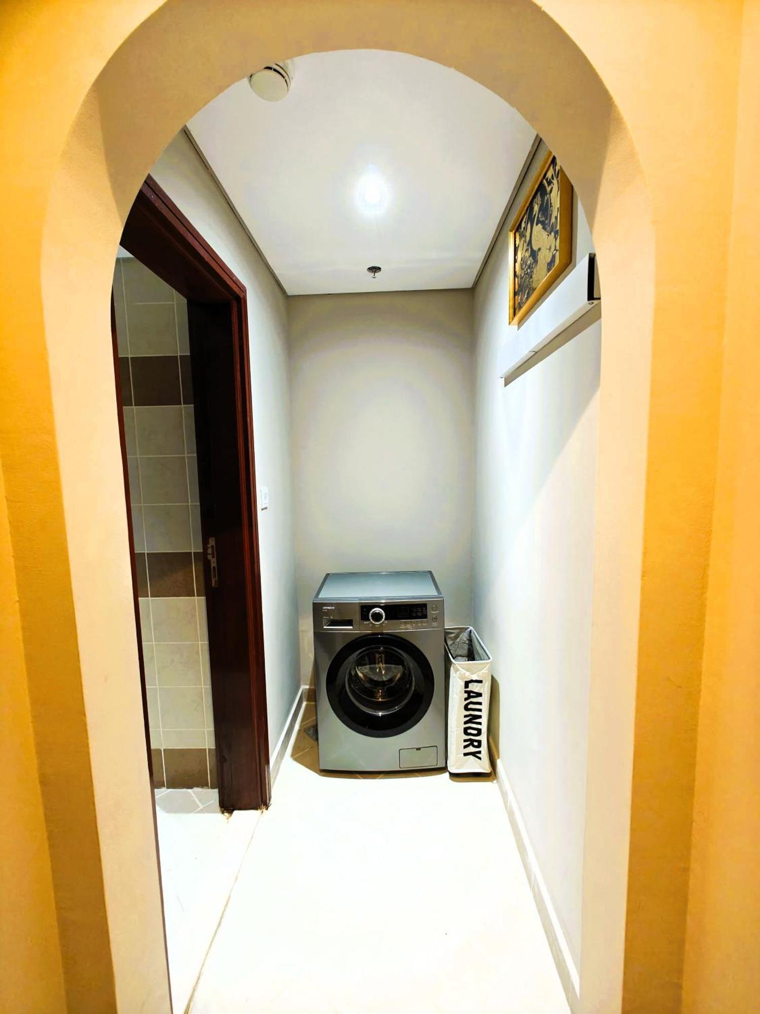 369 Stays- 1 Bedroom Apartment In Sports City Dubai Exteriör bild